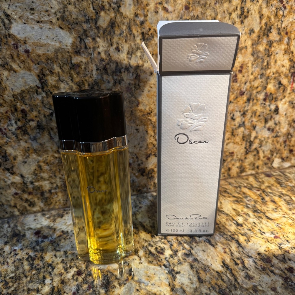 Oscar de la Renta Oscar Eau de Toilette Spray 3.3 oz 100 ml for Women with Box - Picture 4 of 7